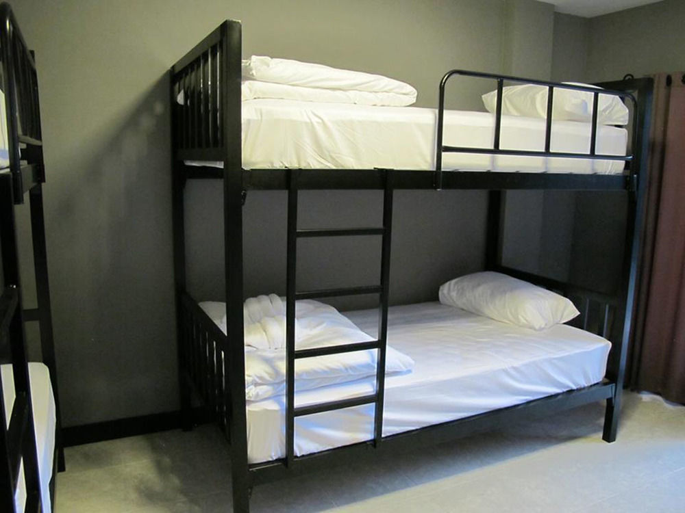 Why Not House Hostel Chiang Mai Buitenkant foto