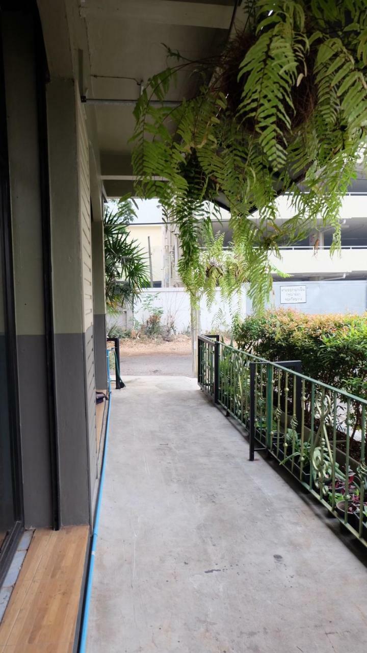 Why Not House Hostel Chiang Mai Buitenkant foto