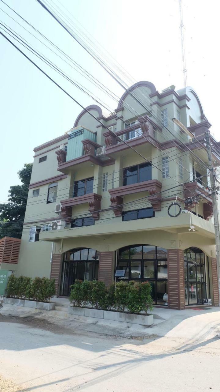 Why Not House Hostel Chiang Mai Buitenkant foto