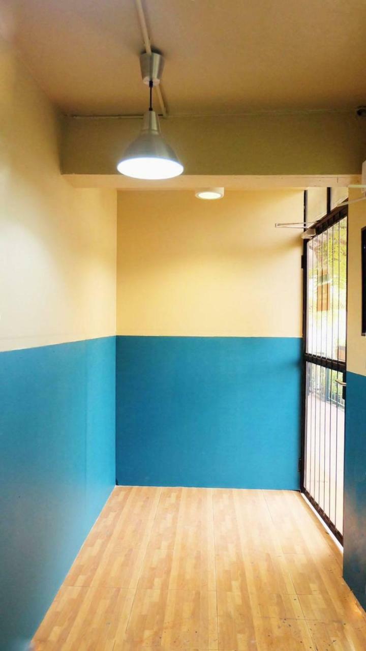 Why Not House Hostel Chiang Mai Buitenkant foto