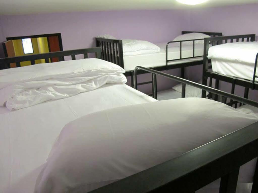 Why Not House Hostel Chiang Mai Buitenkant foto